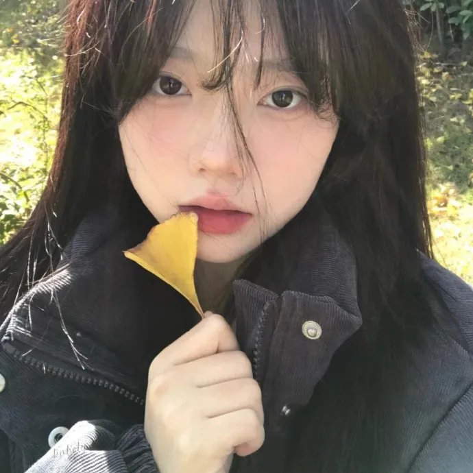 交错效应海报